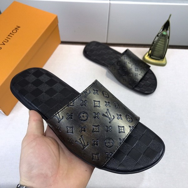 LV men slippers AAA-347(38-45)