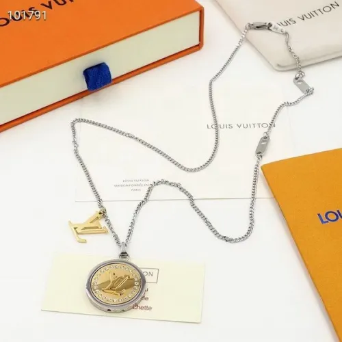 LV Necklace-027