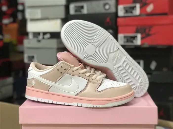 Authentic Nike SB Dunk Low Pigeon Pink