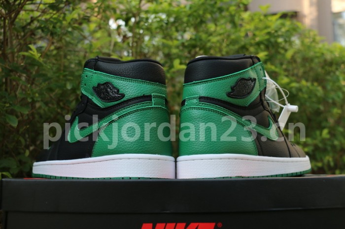 Authentic Air Jordan 1 Retro High OG “Pine Green”