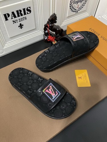 LV women slippers AAA-075