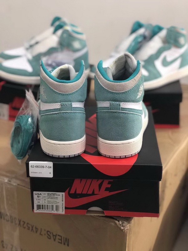 Authentic Air Jordan 1 “Turbo Green” GS