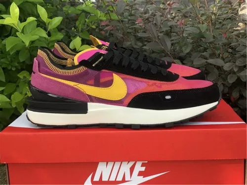 Authentic Nike Waffle One“ Active Fuchsia”