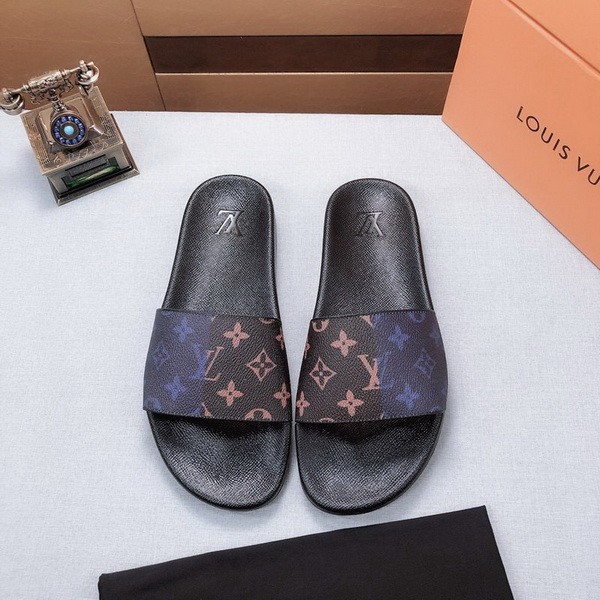 LV women slippers AAA-027