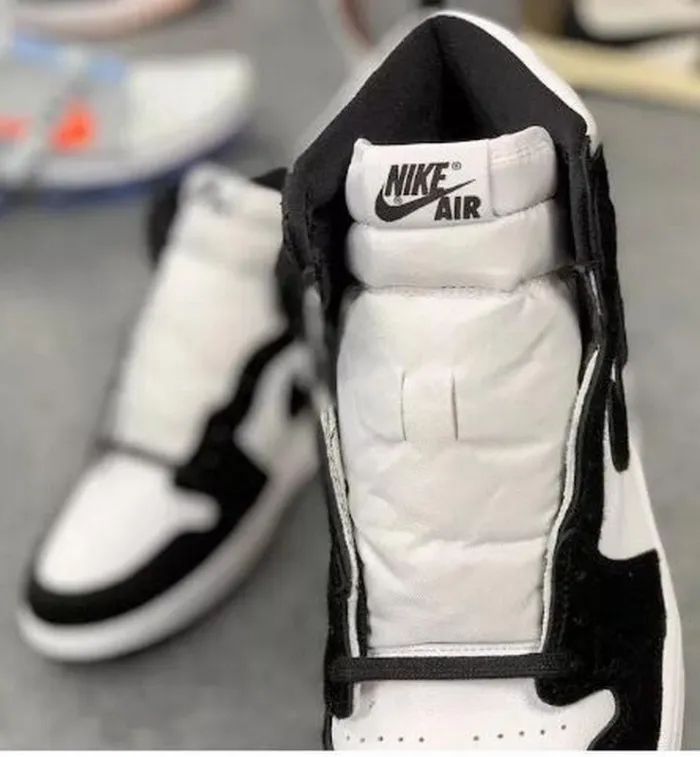 Authentic Air Jordan 1 Retro High OG WMNS “Panda”