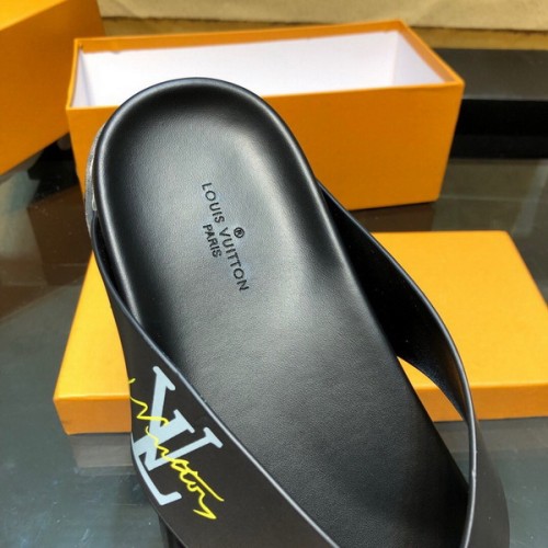 LV men slippers AAA-296(38-44)