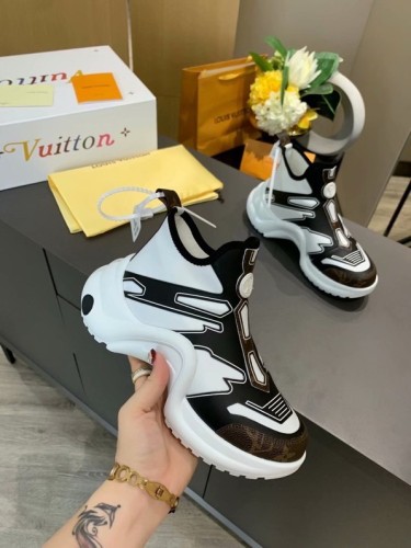 LV Men shoes 1：1 quality-3502