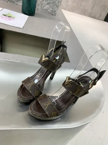 LV High heels-010
