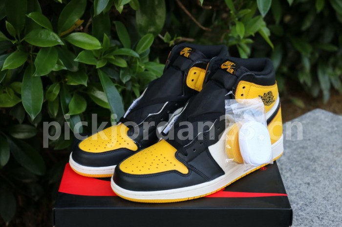Authentic Air Jordan 1 Yellow Toe