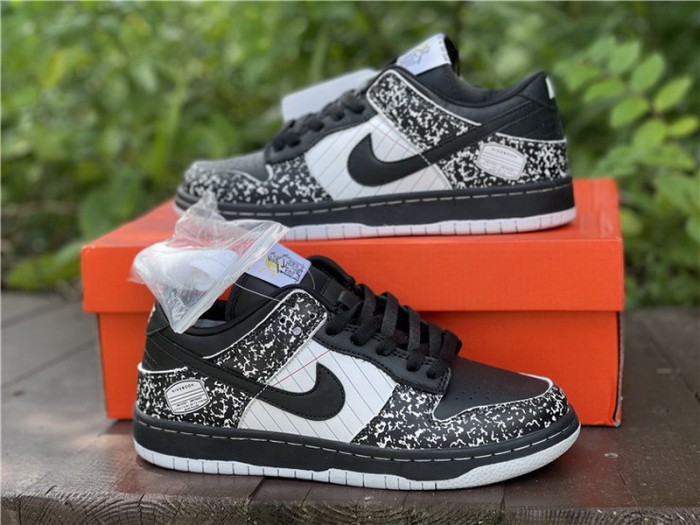 Authentic Nike Dunk Low Black White