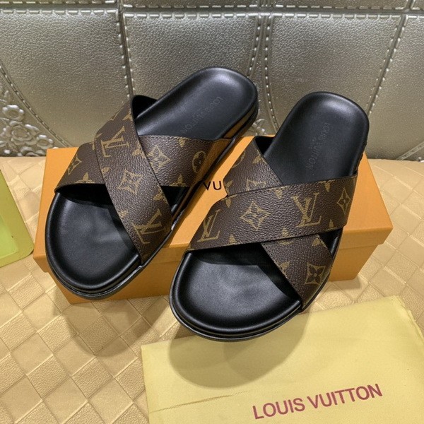 LV men slippers AAA-628