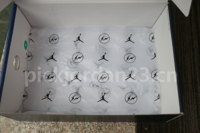 Authentic Fragment x Air Jordan 3