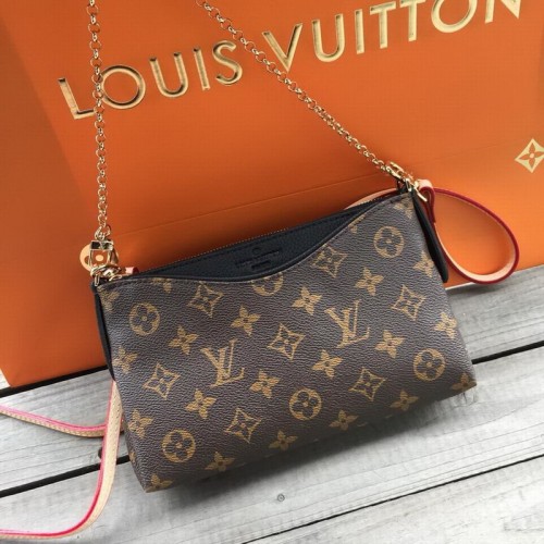 LV Hangbags AAA Women-392