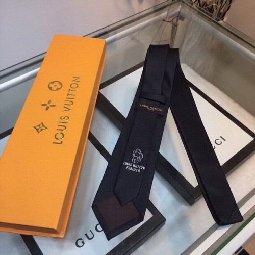LV Necktie AAA Quality-152