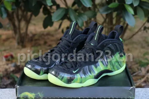 Nike Air Foamposite One “ParaNorman”