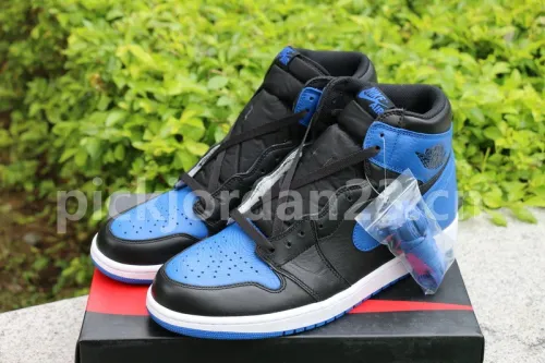 Authentic Air Jordan 1 “Royal”2017
