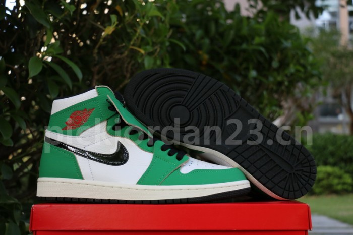 Authentic Air Jordan 1 High OG WMNS “Lucky Green”