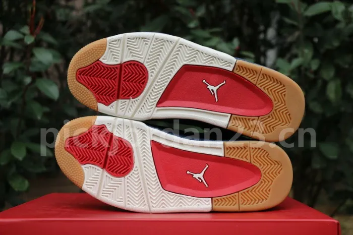 Authentic Levi’s x Air Jordan 4