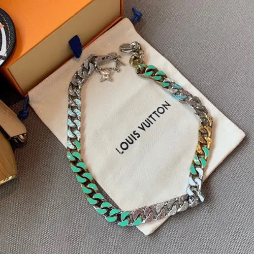 LV Necklace-053