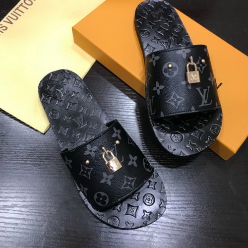 LV men slippers AAA-395(39-45)