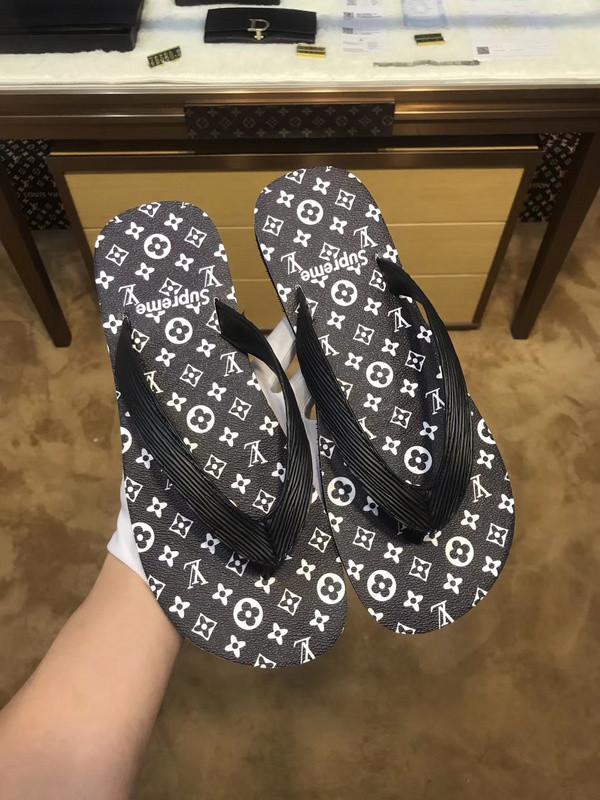 LV men slippers AAA(38-45)-166