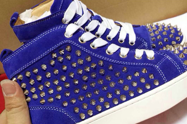 Super Max Perfect Christian Louboutin Louis Silver Spikes Men Flat Blue Suede（with receipt)