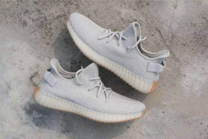 Yeezy 350 Boost V2 shoes AAA Quality-018