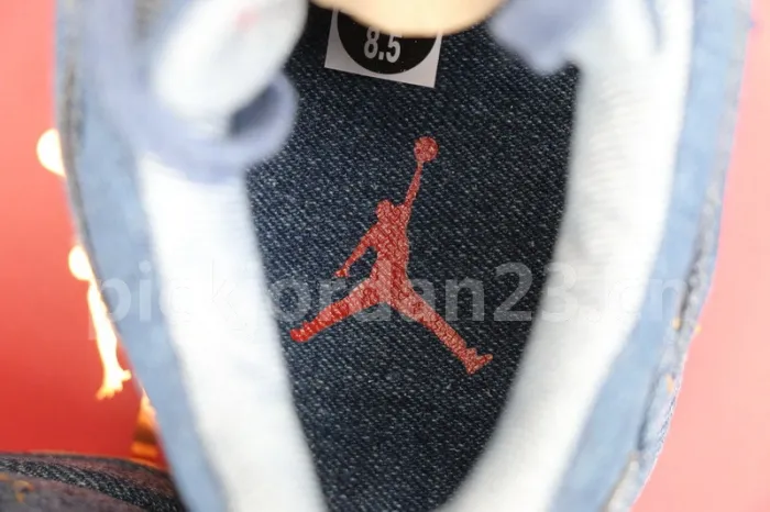 Authentic Levi’s x Air Jordan 4