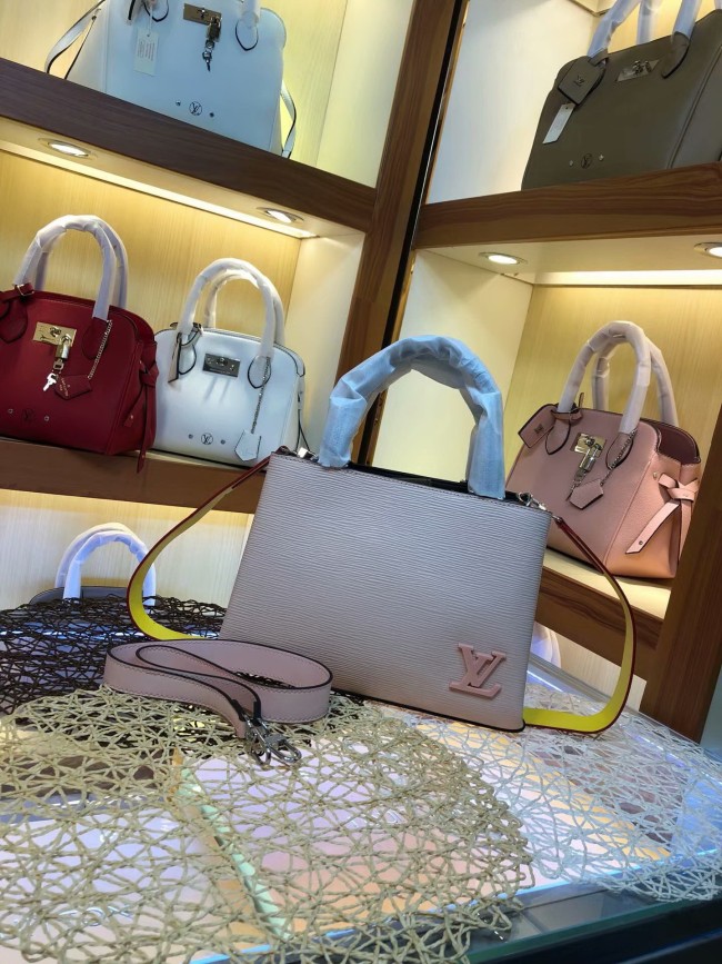 LV Hangbags AAA-351