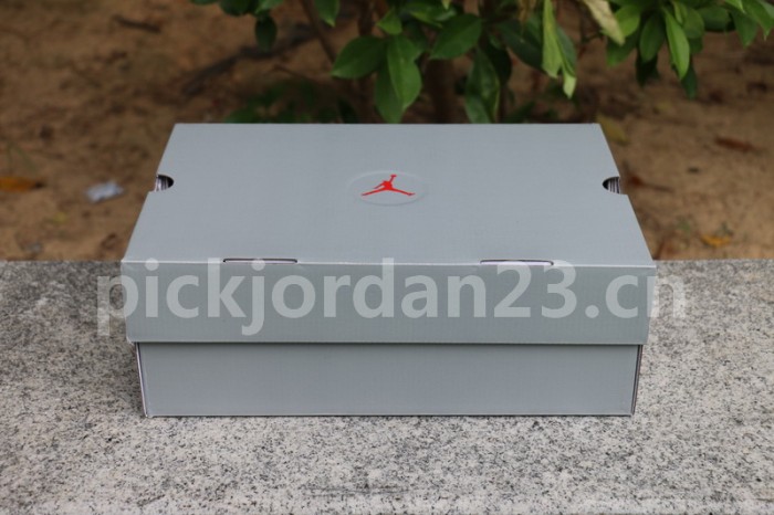 Authentic Air Jordan 13  Island Green 