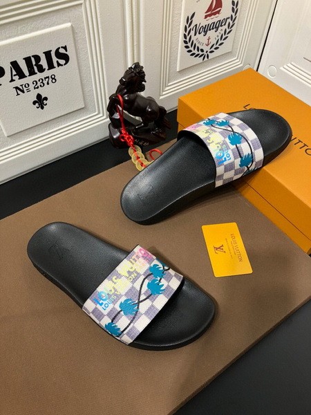 LV men slippers AAA-653