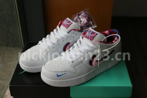 Authentic Nike SB dunk low Pro x Parra