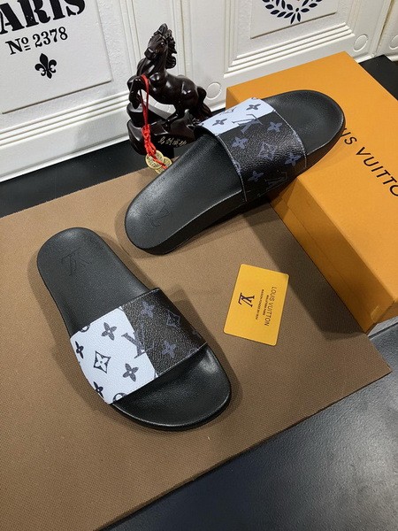 LV men slippers AAA-655