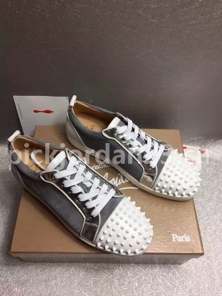 Super Max Christian Louboutin Shoes-405