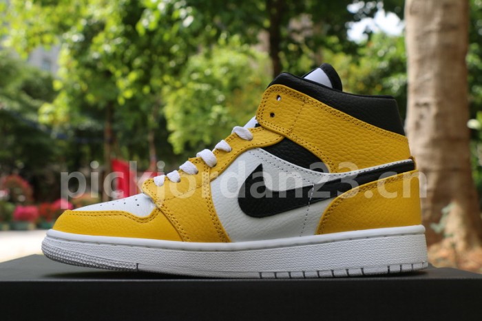 Authentic Air Jordan 1  “Homage To Home” Black Yellow