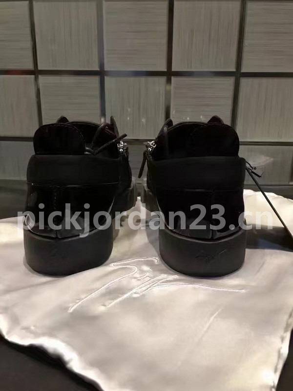 Super Max GZ Shoes150