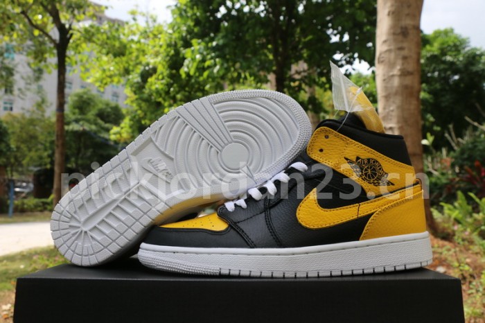 Authentic Air Jordan 1  “Homage To Home” Black Yellow GS