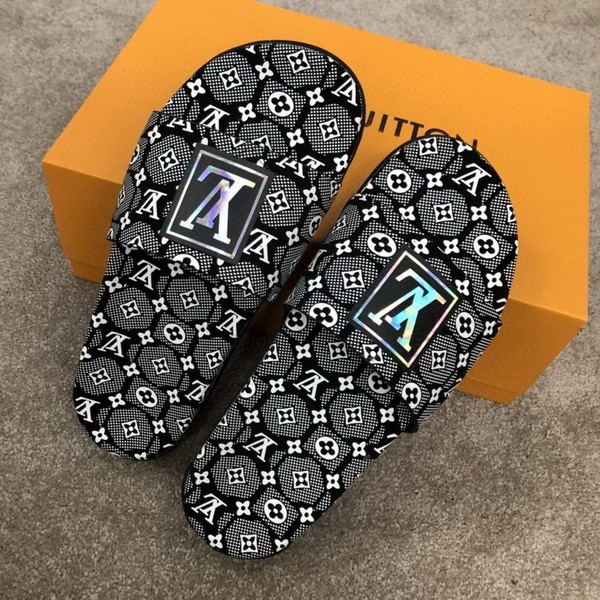 LV men slippers AAA-476