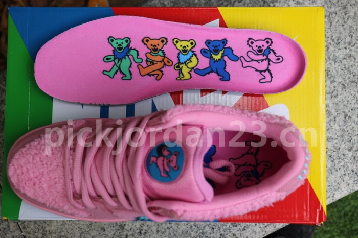 Authentic Grateful Dead x Nike SB Dunk Low “Pink Bear”