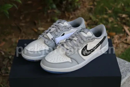 Authentic Dior x Ai Jordan 1 Low Top (with dior boxes)