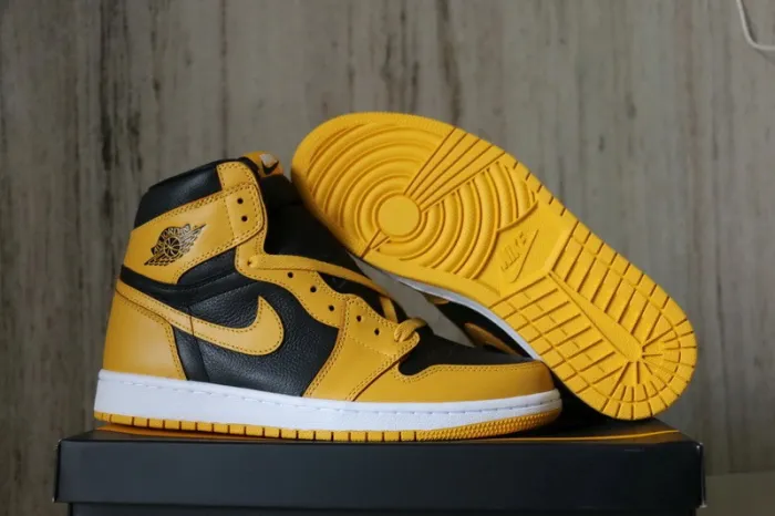 Authentic Air Jordan 1 High OG “Pollen”