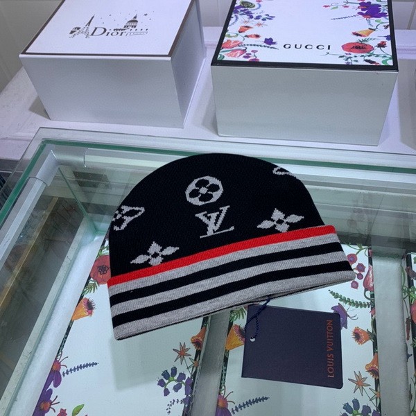 LV Wool Cap Scarf AAA-052