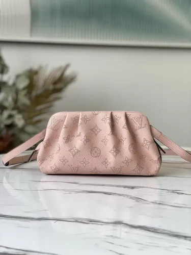 LV Hangbags AAA Women-701
