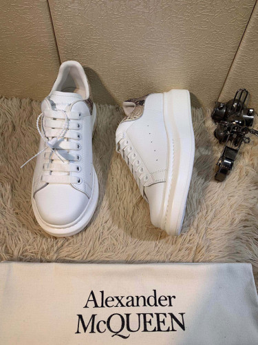 Alexander McQueen Women Shoes 1：1 quality-221