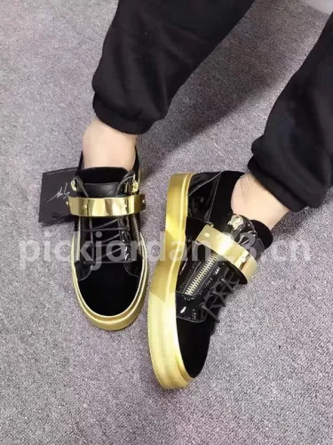 Super Max GZ Shoes120
