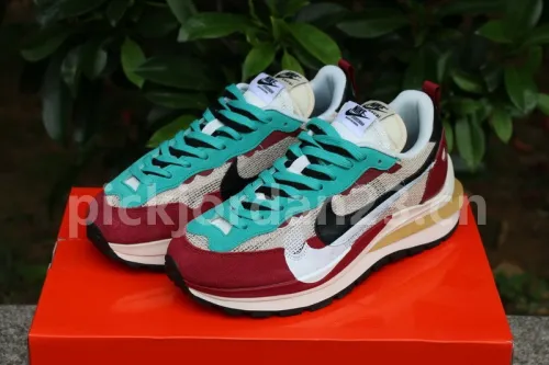 Authentic Sacai x Nike Pegasus VaporFly SP Villain Red