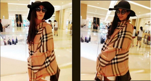 Burberry Silk Scarf AAA-118