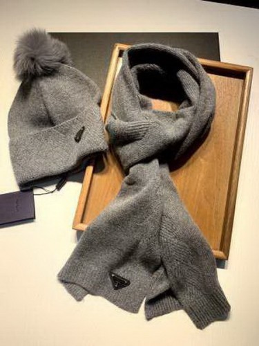 Prada Wool Cap Scarf AAA-026