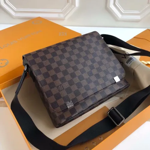 LV Men Hangbags AAA-010