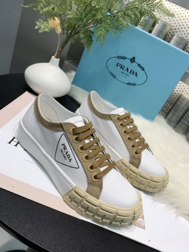 Prada women shoes 1：1 quality-196